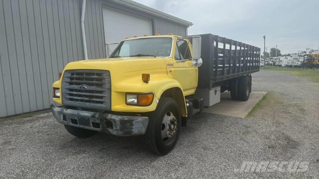 Ford F 700 Camiões estrado/caixa aberta