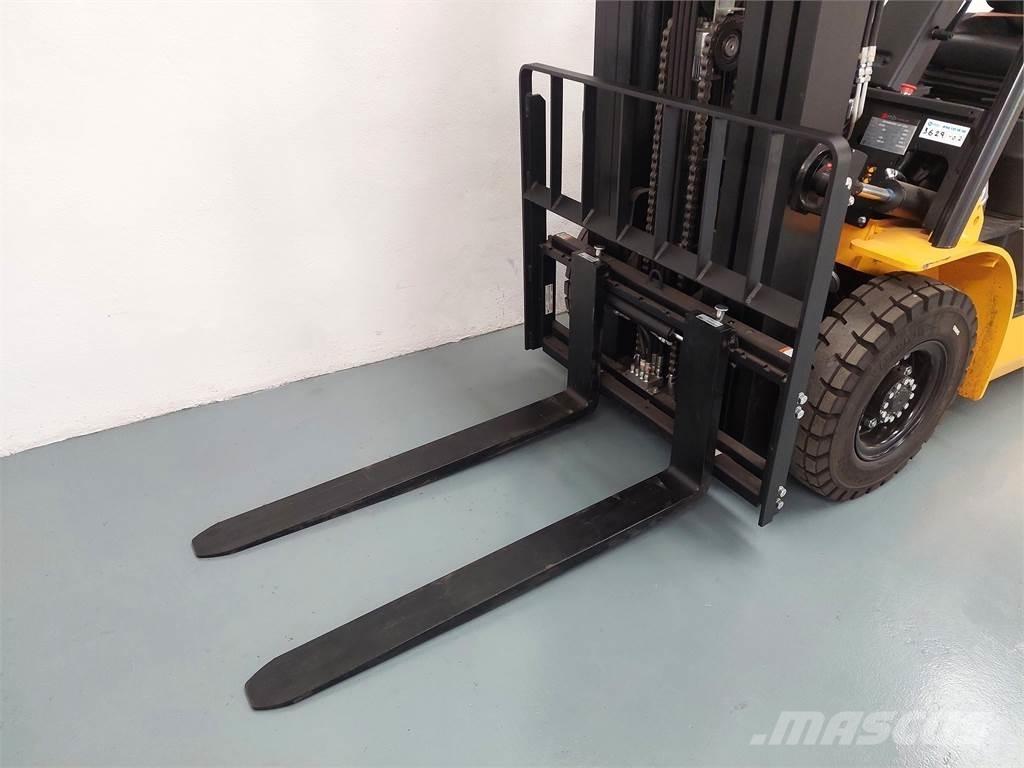  MB Forklift EFL253 Empilhadores eléctricos