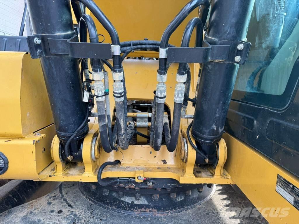 CAT 323 07A Escavadoras de rastos