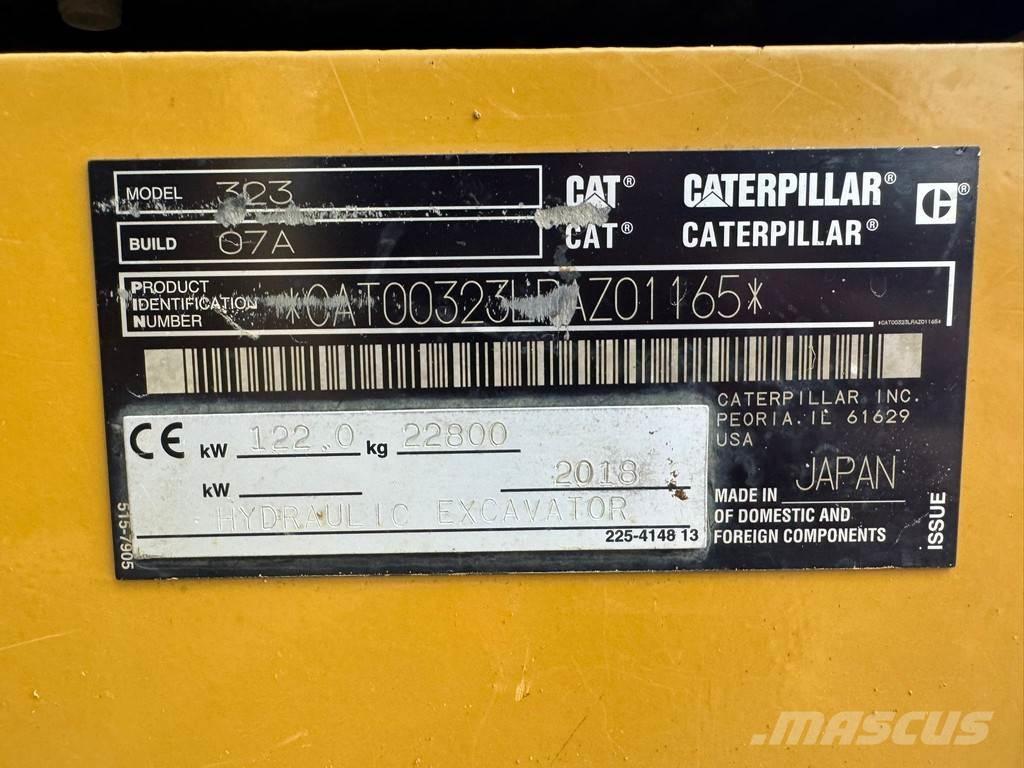 CAT 323 07A Escavadoras de rastos