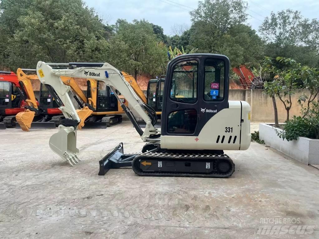 Bobcat 331 Mini Escavadoras <7t