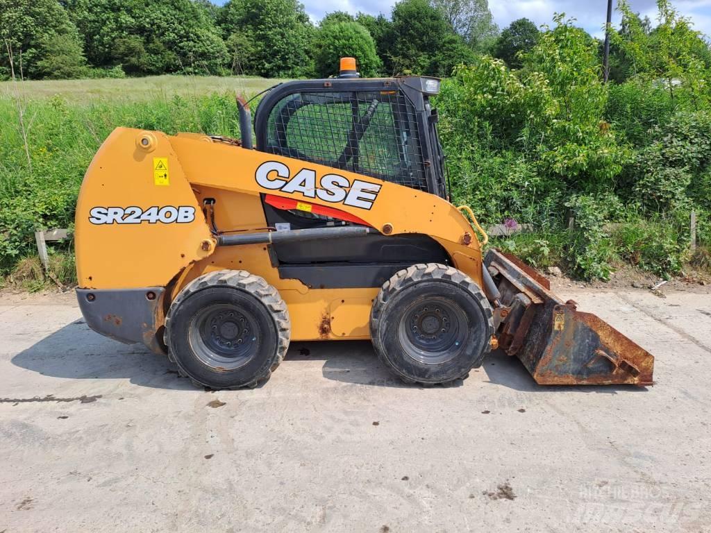 CASE SR 240 B Carregadoras de direcção deslizante