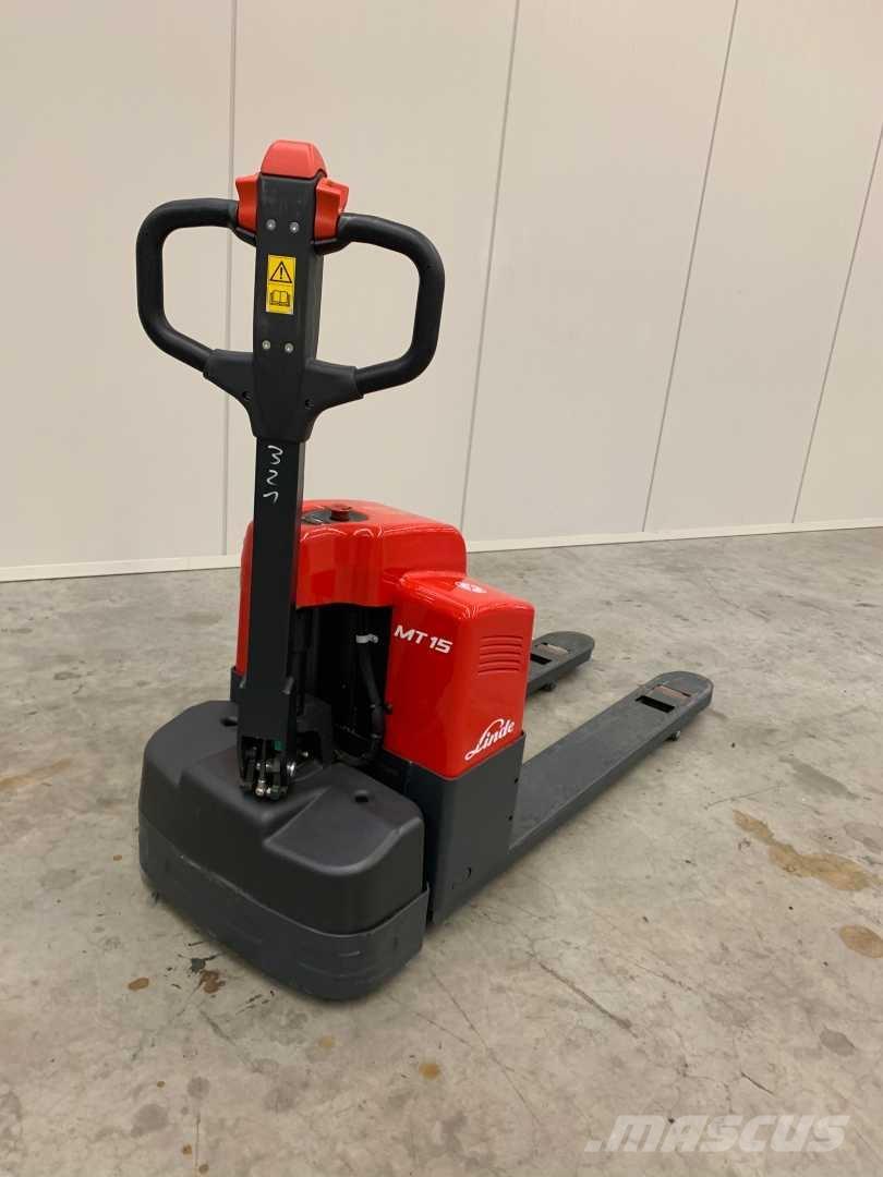 Linde MT15 Empilhador para operador externo