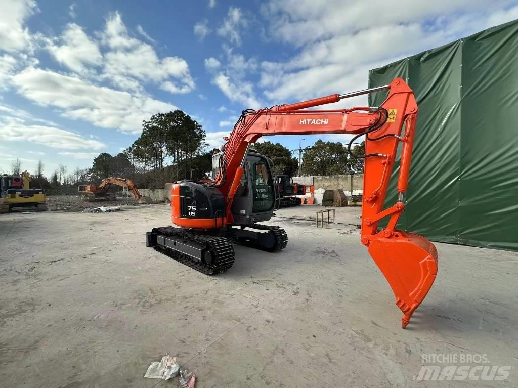 Hitachi ZX75US Mini Escavadoras <7t
