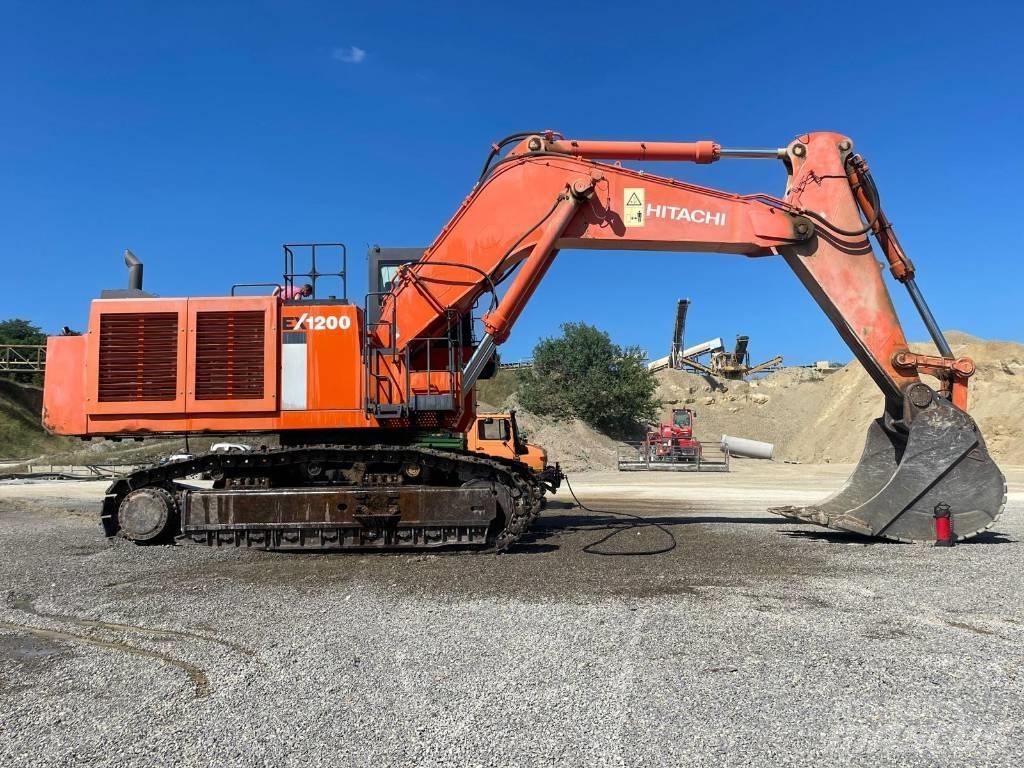 Hitachi EX 1200-6 Escavadoras de rastos