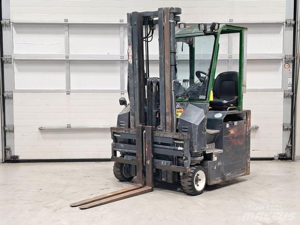 Combilift C3000CBE Carregadores laterais