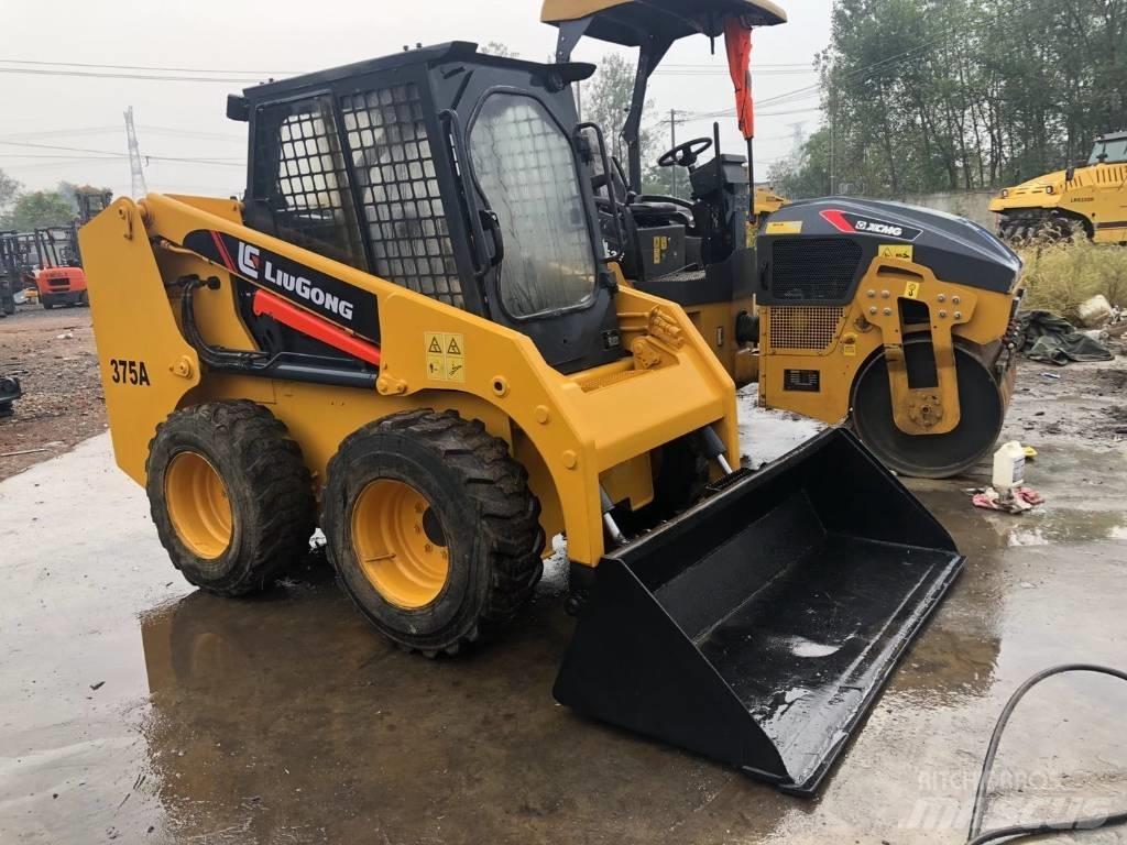 LiuGong 375 B Carregadoras de direcção deslizante