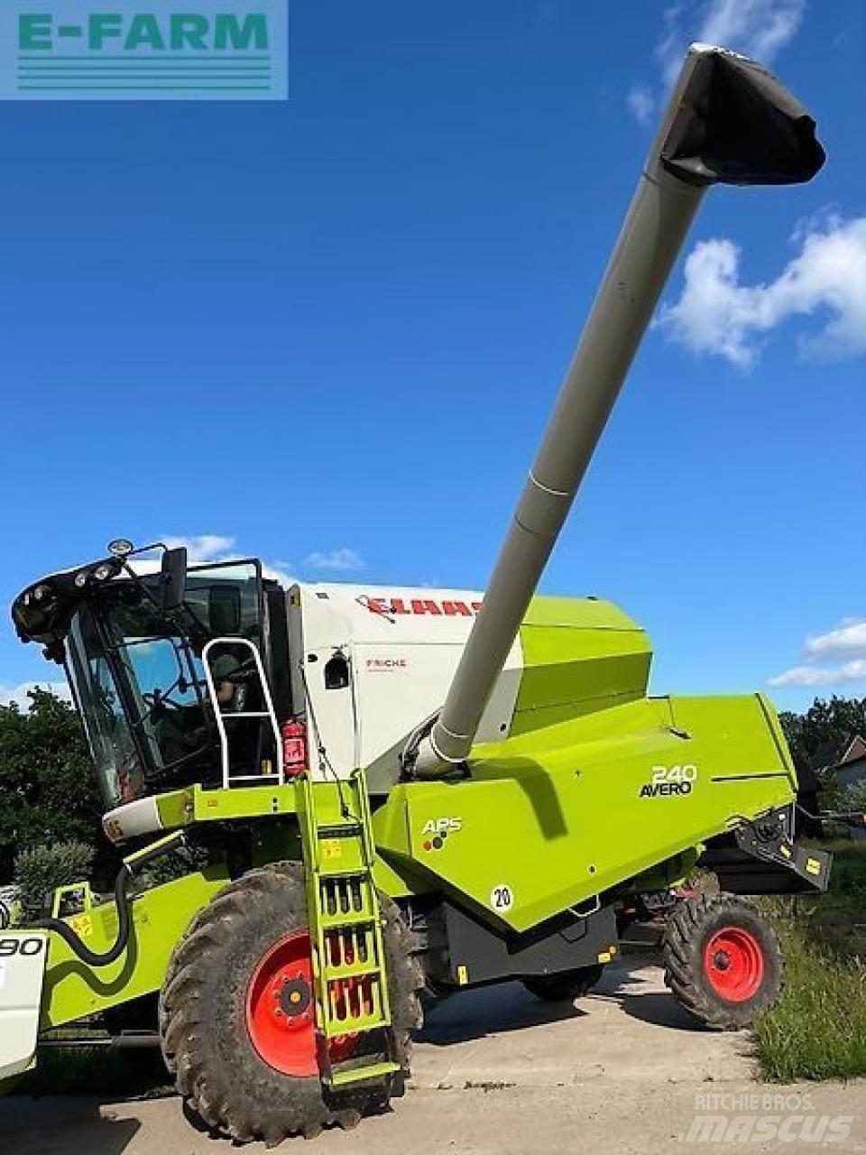 CLAAS avero 240 Ceifeiras debulhadoras