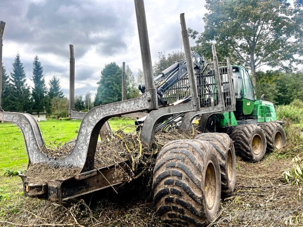 John Deere 1110 E Forwarders florestais