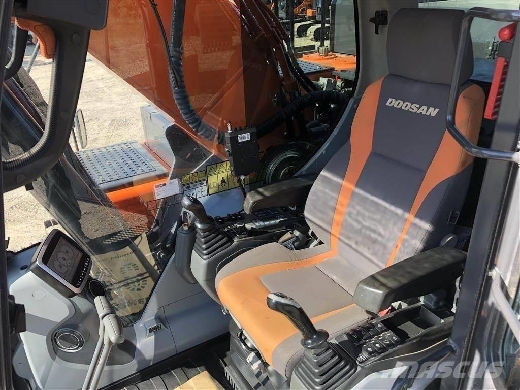 Doosan DX300 Escavadoras de rastos