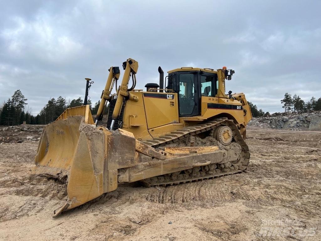 CAT D 8 T Dozers - Tratores rastos