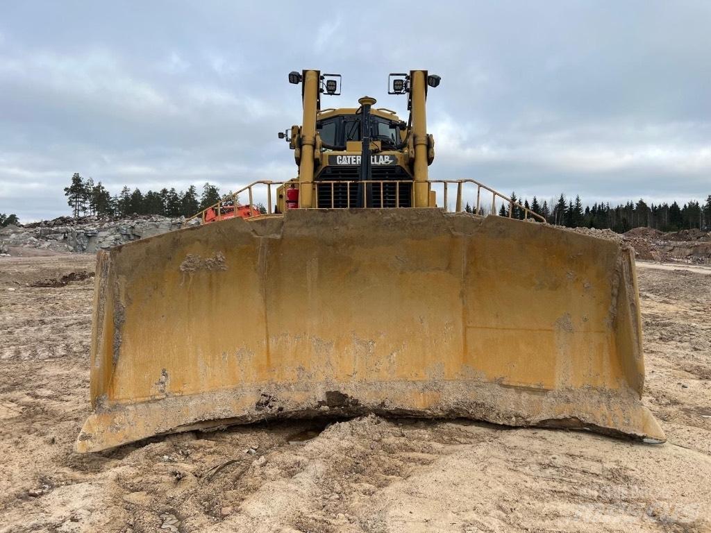 CAT D 8 T Dozers - Tratores rastos