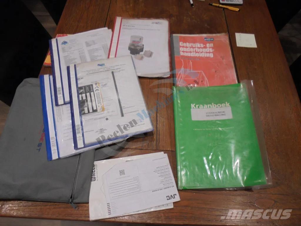 Doosan DX 255 LC Escavadoras de rastos