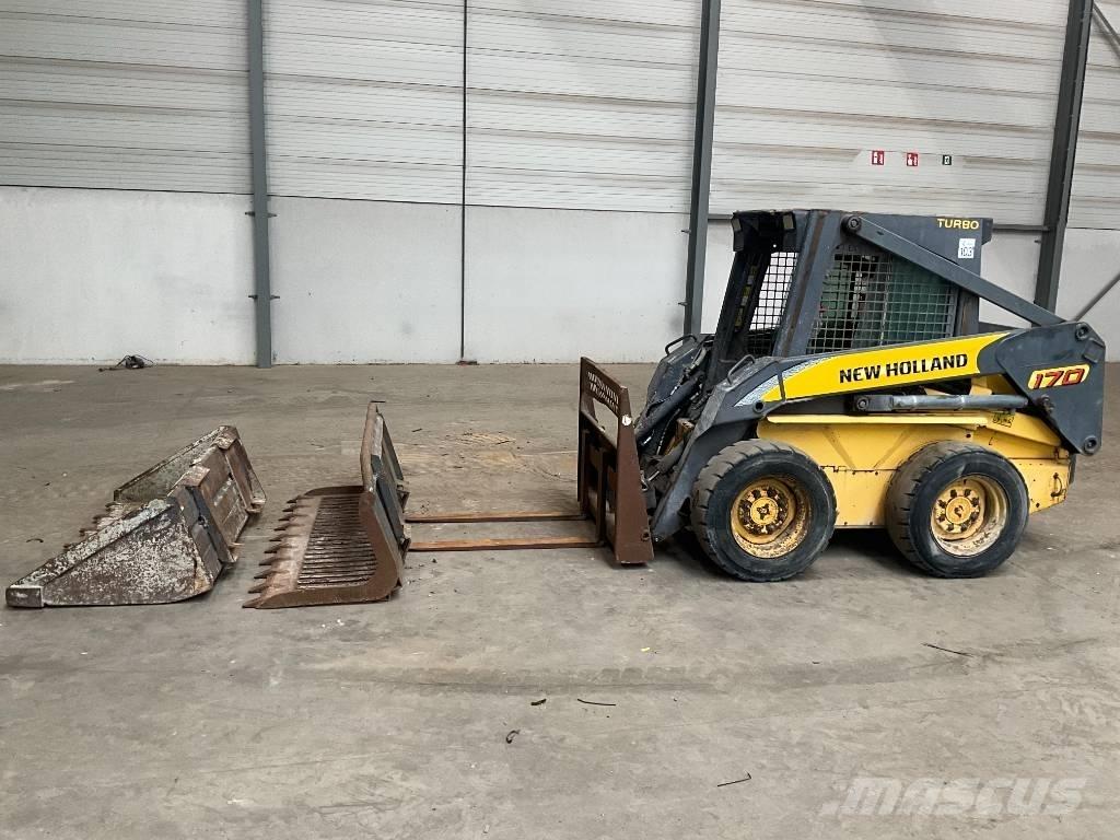 New Holland S 170 Carregadoras de direcção deslizante