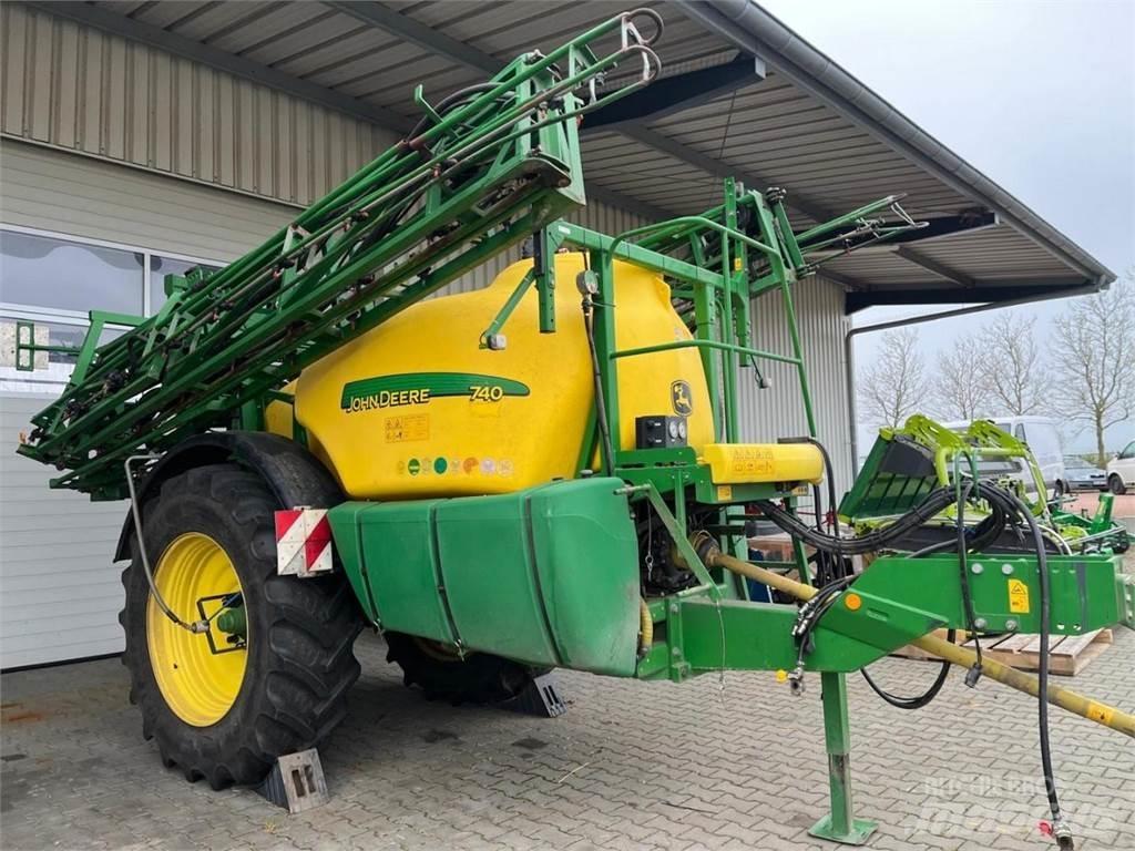 John Deere 740 Pulverizadores rebocados