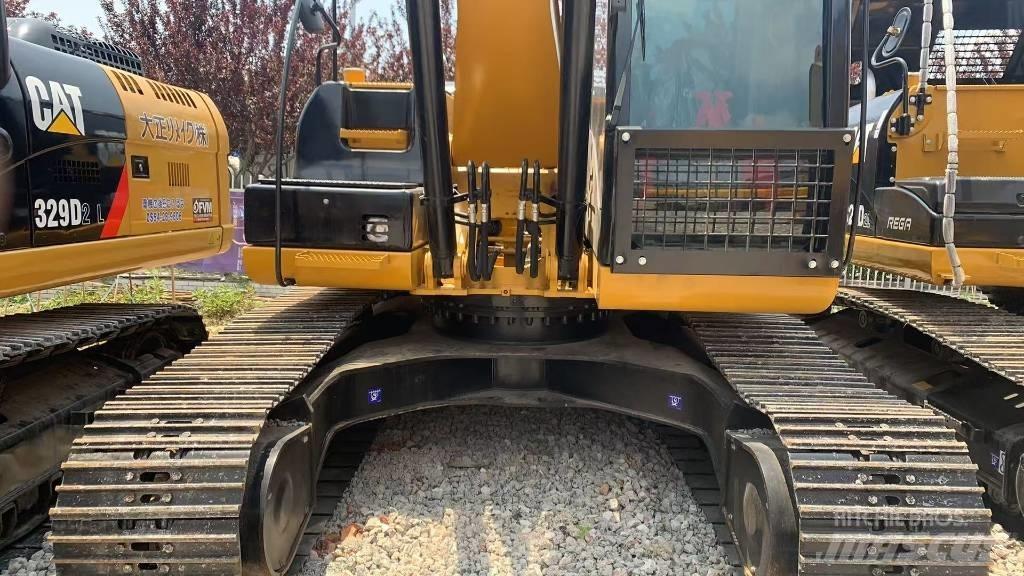CAT 323 D Escavadoras de rastos