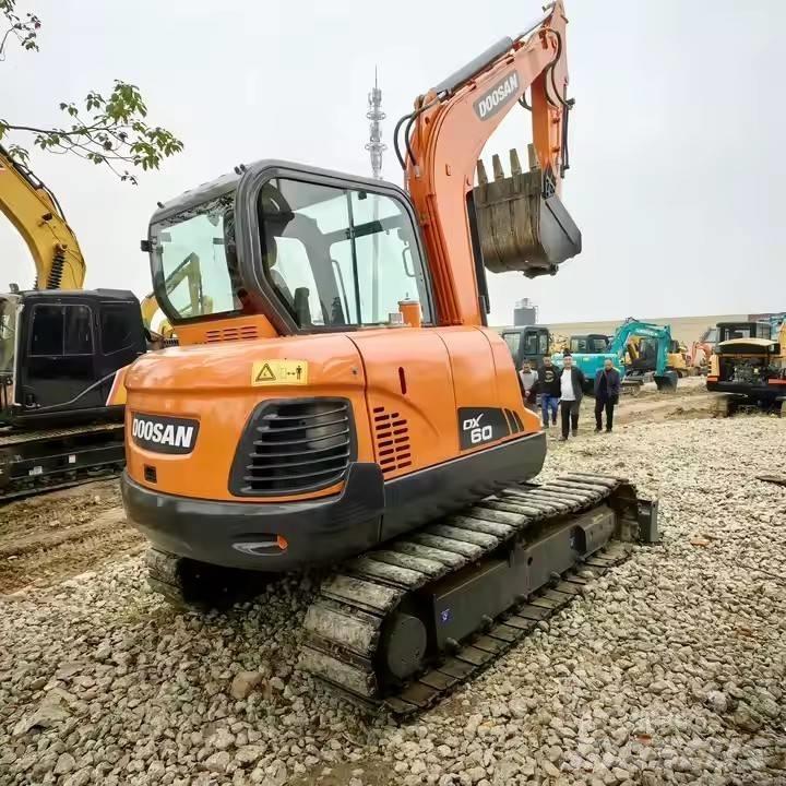 Doosan DX 60 Escavadoras de rastos