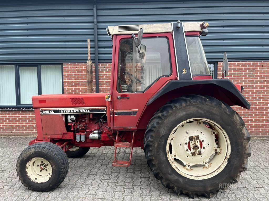 International 845 XL Tratores Agrícolas usados