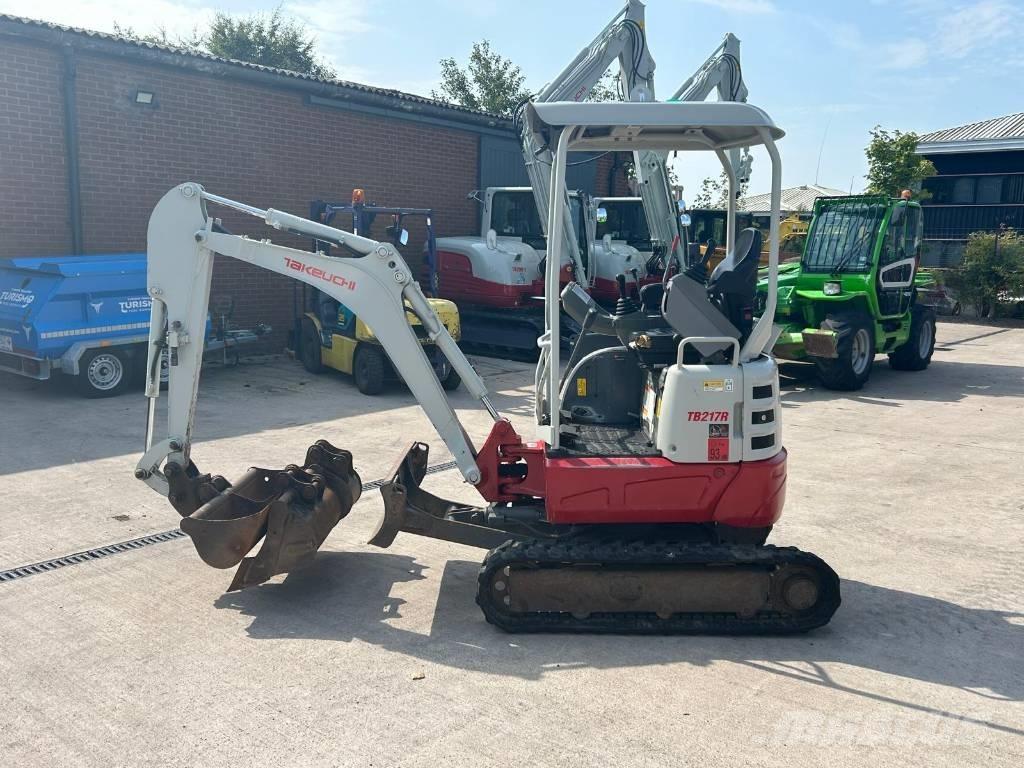 Takeuchi TB 217 R Mini Escavadoras <7t