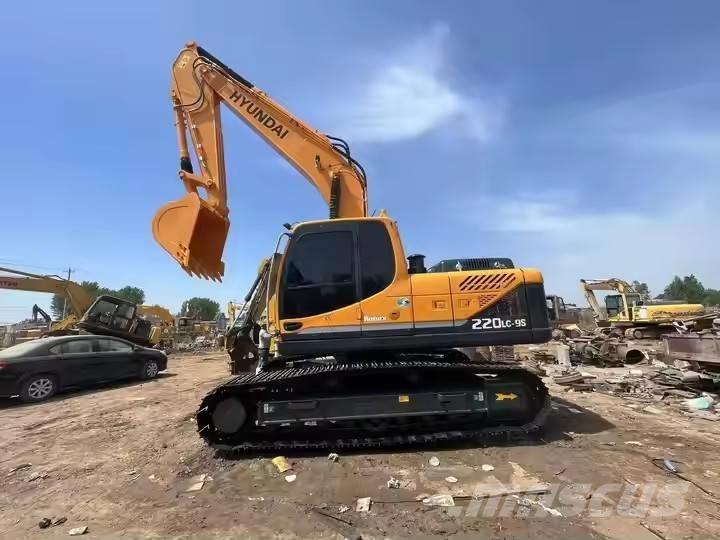 Hyundai 220 LC  9s Escavadoras de rastos