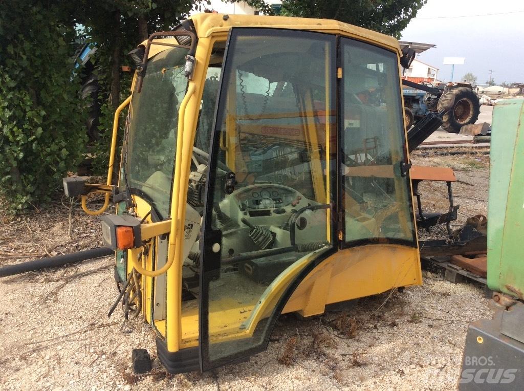 Komatsu W93r Cabines e interior máquinas construção