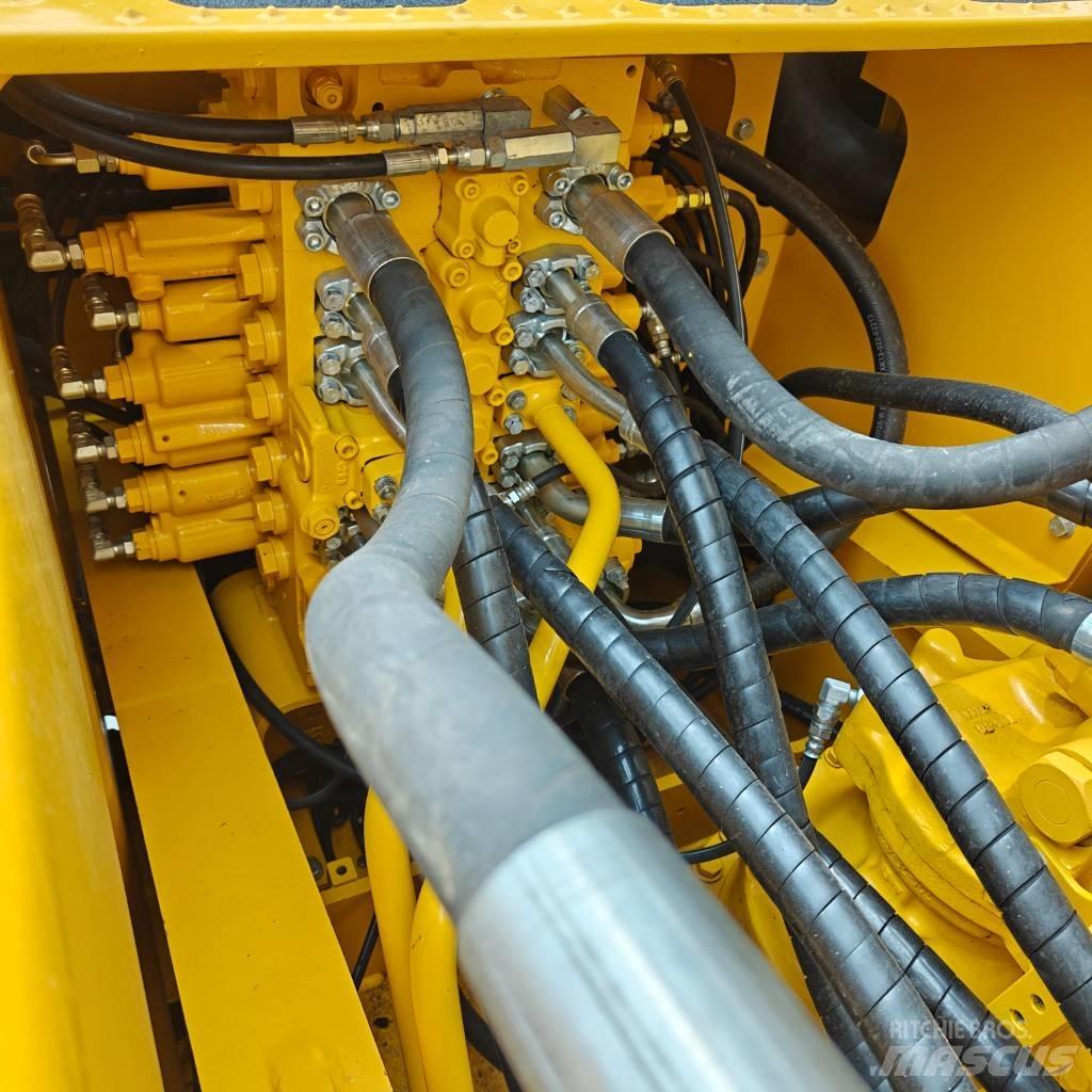 Komatsu 220-8MO Escavadoras de rastos