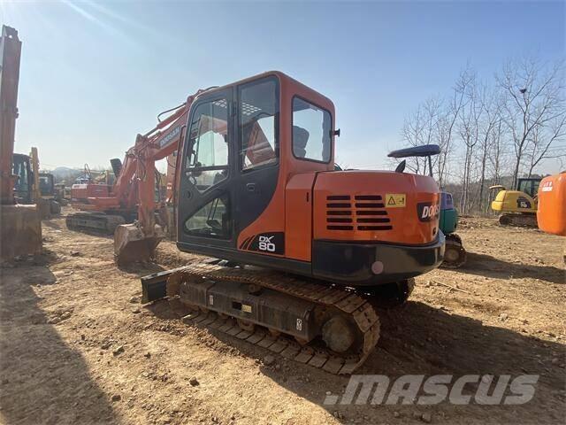 Doosan DX80 Escavadoras Midi 7t - 12t