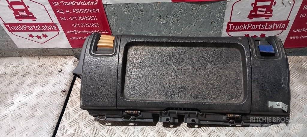 Scania R 440.   2078472 Cabines e interior