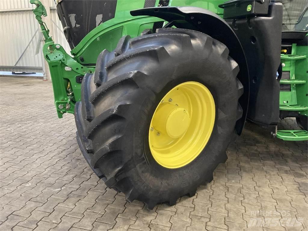 John Deere 6R 215 Tratores Agrícolas usados