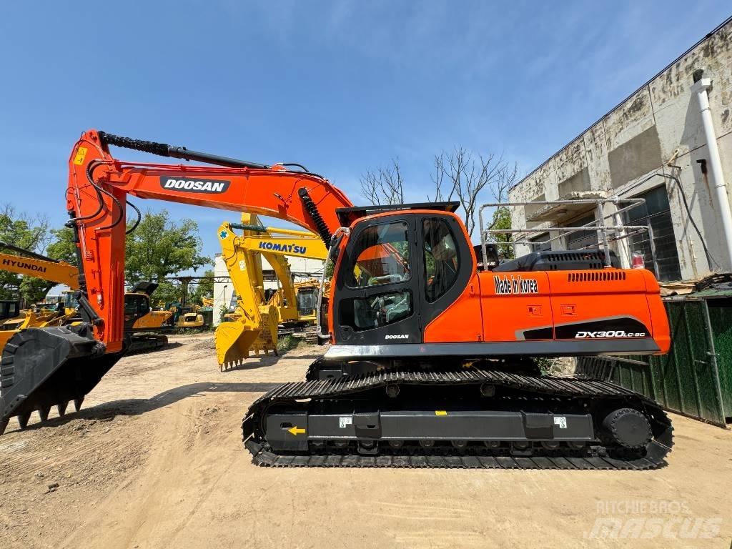 Doosan DX 300 LC Escavadoras de rastos