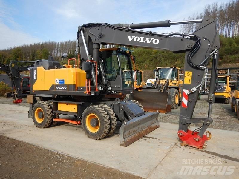 Volvo EW 220 E Escavadoras de rodas
