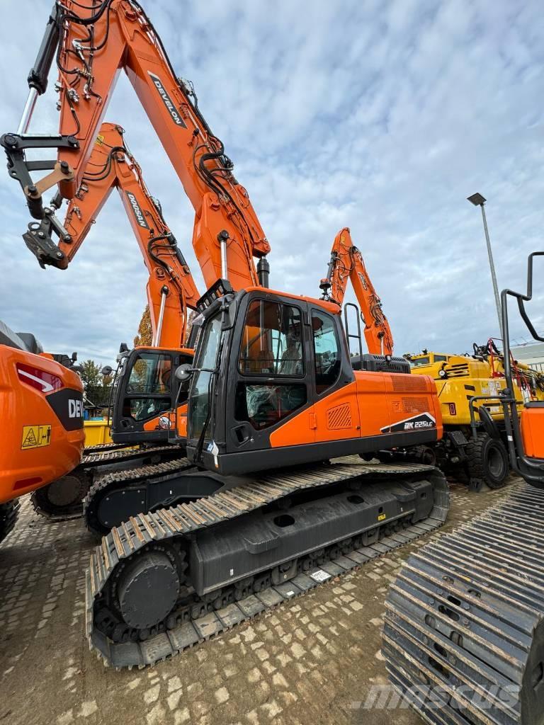 Doosan DX 225 LC-7 Crawler excavators