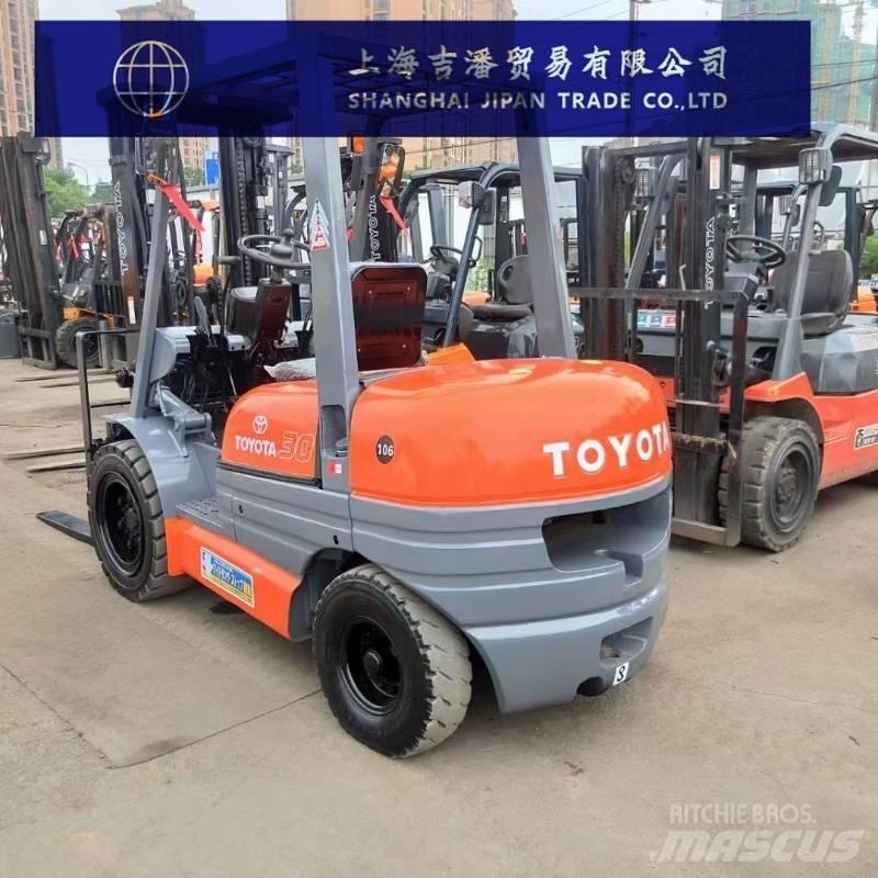 Toyota 6 FDF 30 Empilhadores Diesel