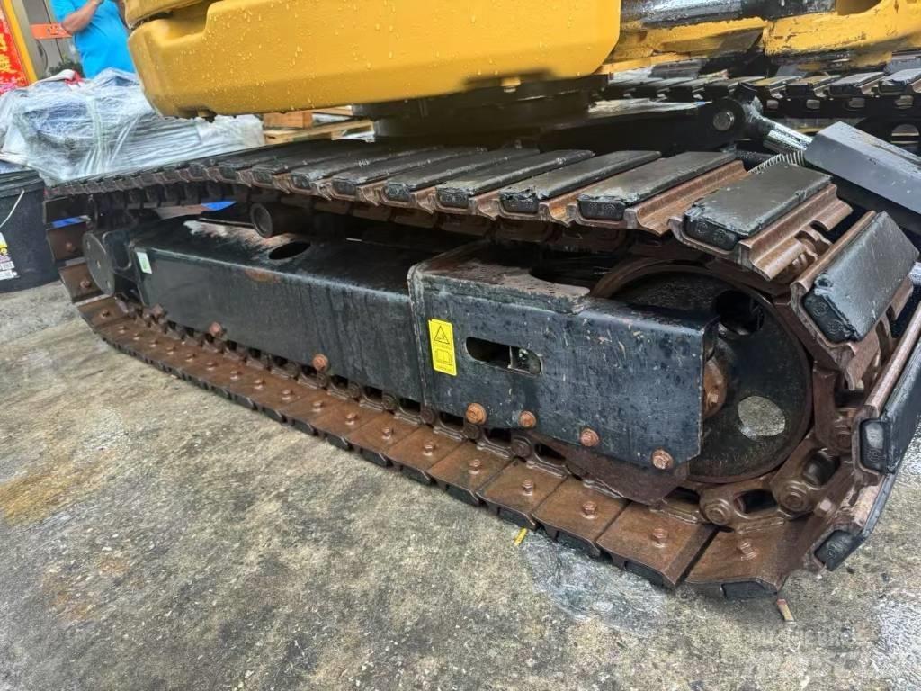CAT 304 CR Mini Escavadoras <7t