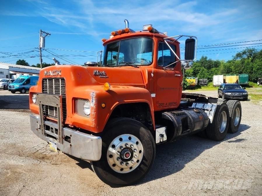 Mack R 688 ST Tractores (camiões)