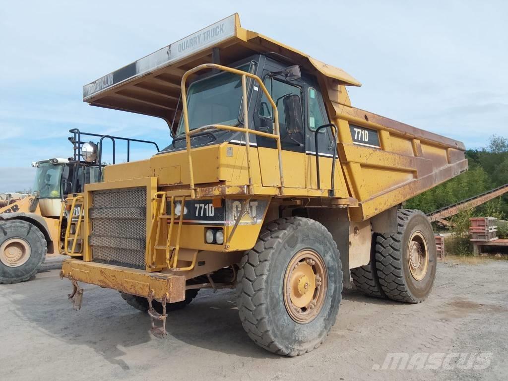CAT 771 D Camiőes dumper basculantes rígidos