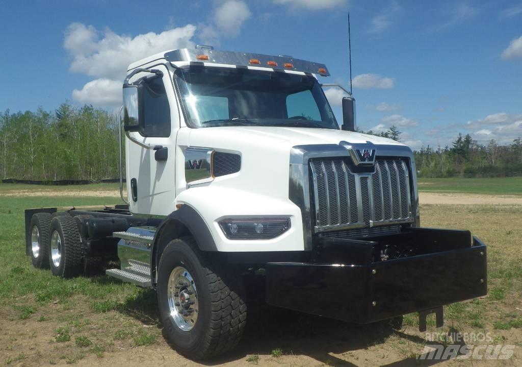 Western Star 47 X Camiões de chassis e cabine