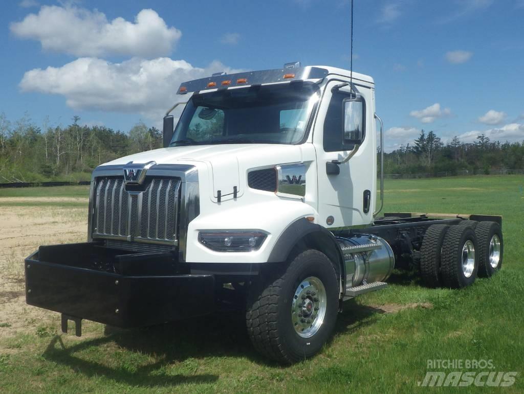 Western Star 47 X Camiões de chassis e cabine