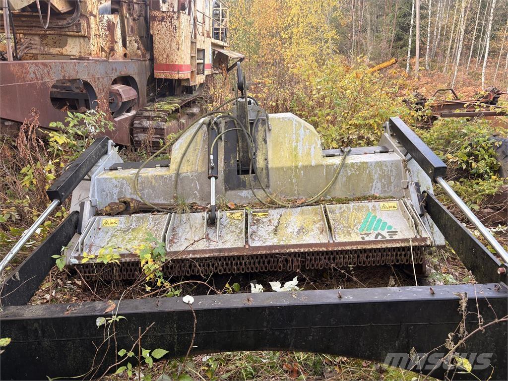 FAE UMM/S 225-130 Gadanheiras e cortadores de folhas para pastos