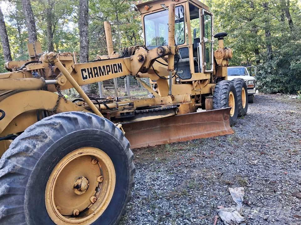 Champion 715 Motoniveladoras