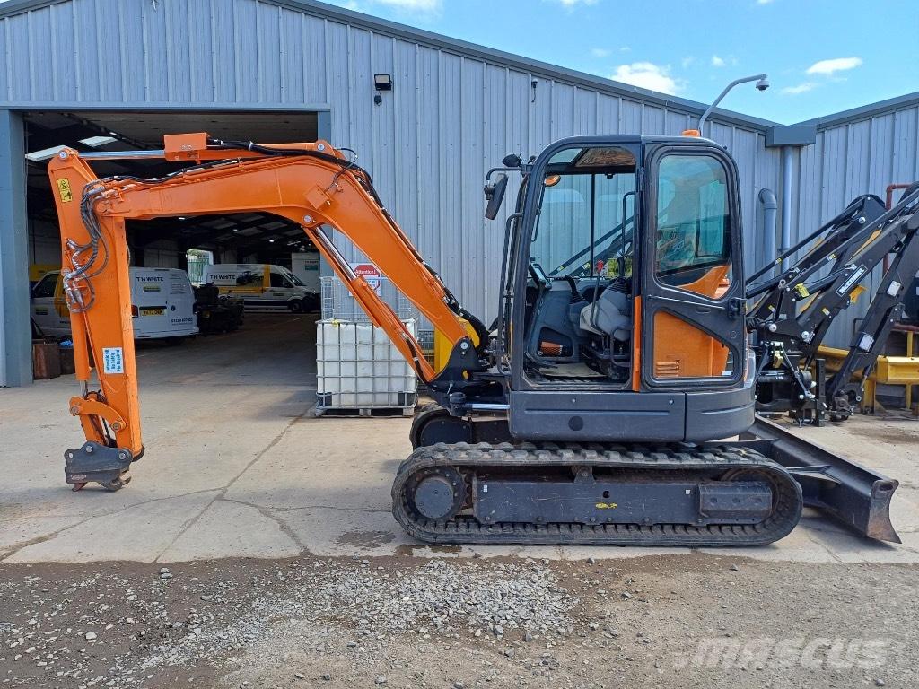 Develon DX 63-3 Mini Escavadoras <7t