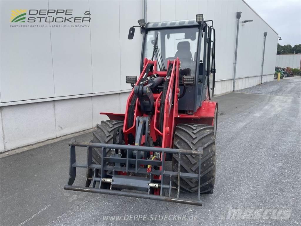 Toyo KU 851 Pás carregadoras de rodas