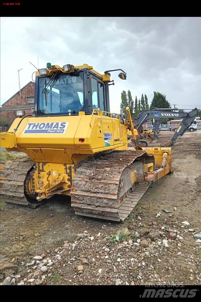 Komatsu D 65 PX-18 Dozers - Tratores rastos