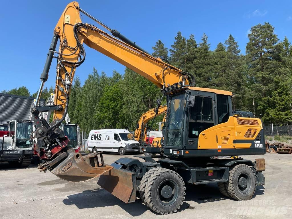 Hyundai HW 180 Escavadoras de rodas