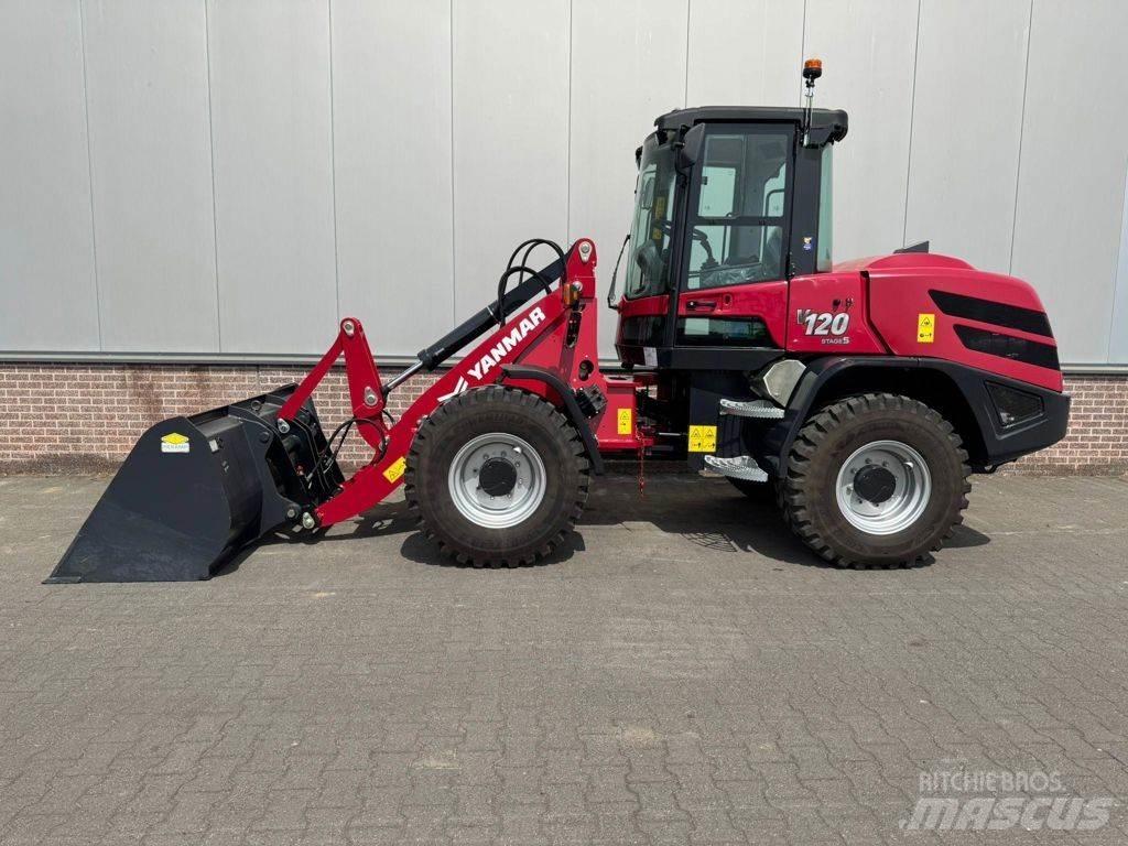 Yanmar V120 Pás carregadoras de rodas