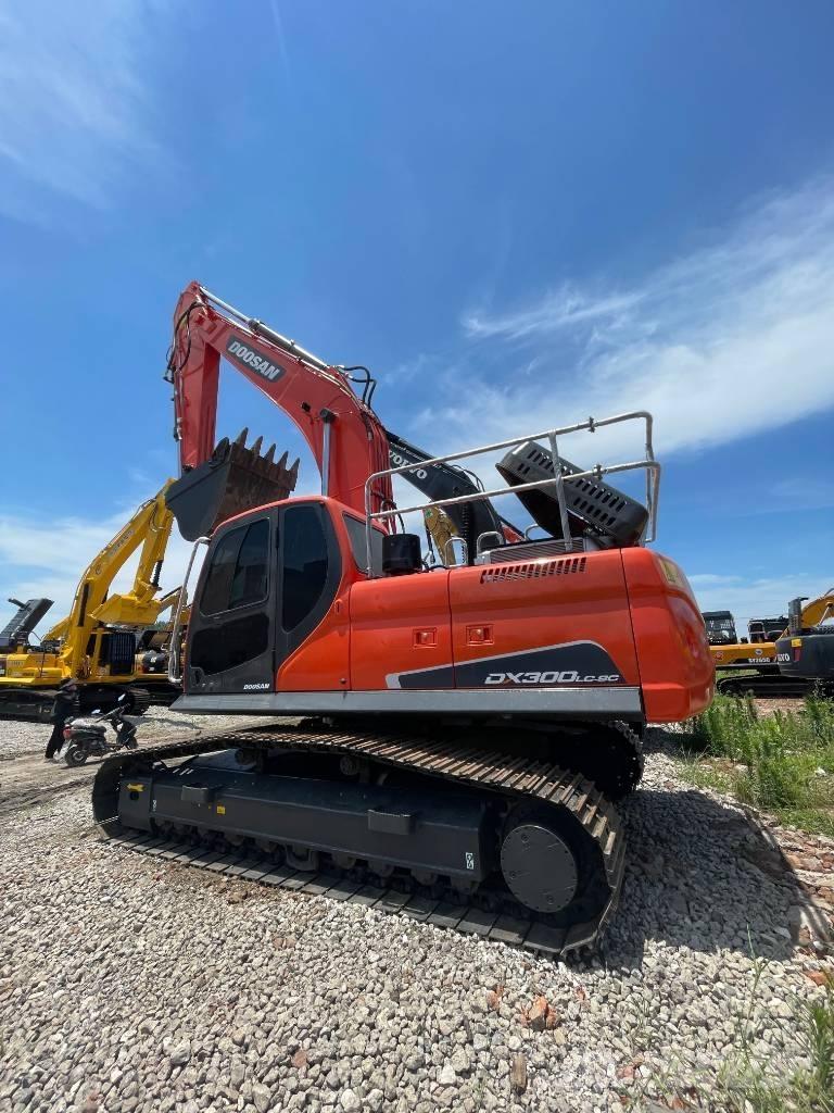 Doosan DX 300 LC Escavadoras de rastos