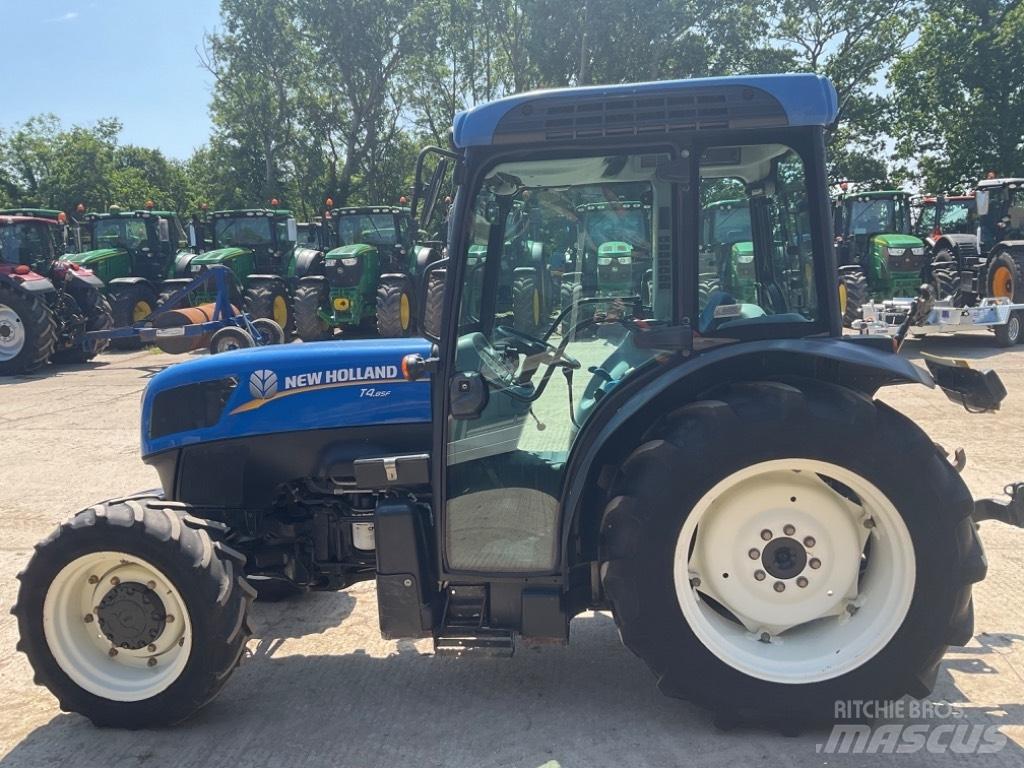New Holland T 4.85 Tratores Agrícolas usados