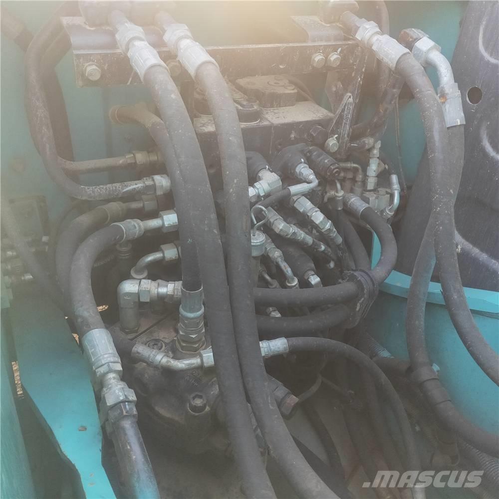 Kobelco SK130 Escavadoras de rastos