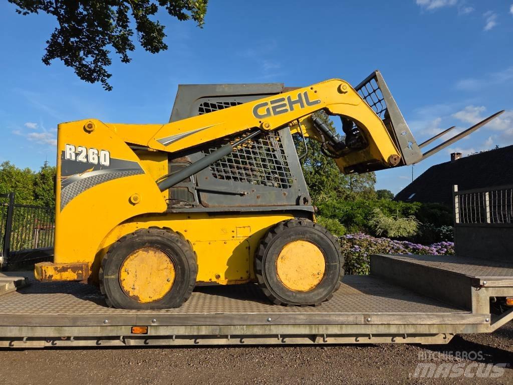 Gehl R 260 DEFECT!! Carregadoras de direcção deslizante