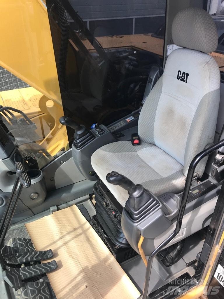 CAT 324D Escavadoras de rastos